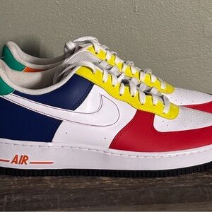 University red and white Nike shoes for men